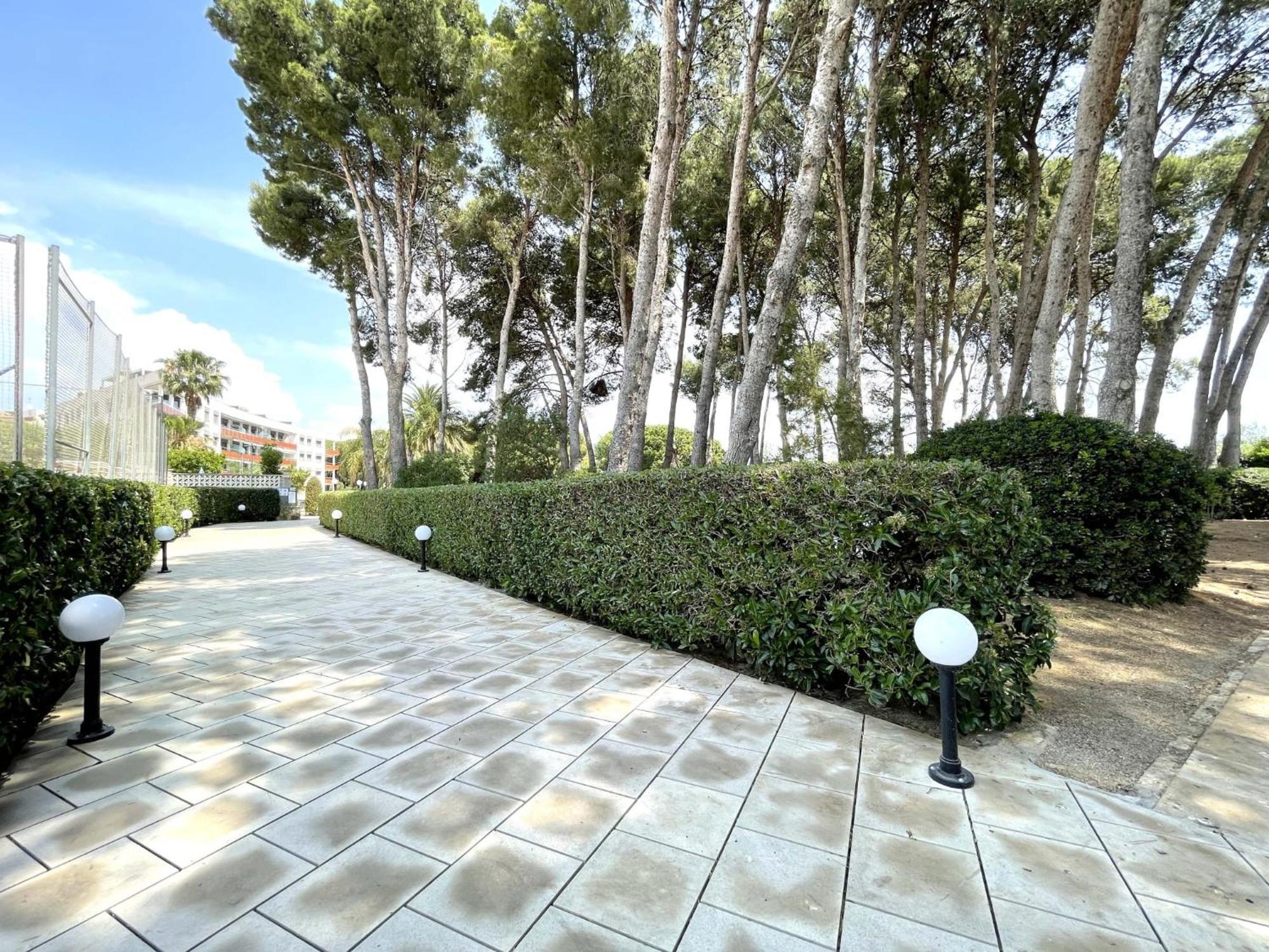 Luxurycambrils Resort&Spa Esterno foto